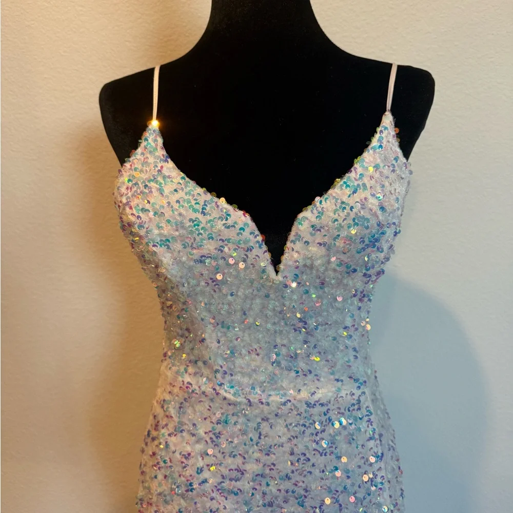 B. Smart White Sequin Prom Dress - Picture 6 of 15